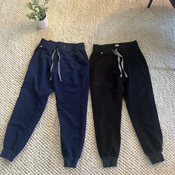 Figs small petite scrubs - Picture 1 of 4
